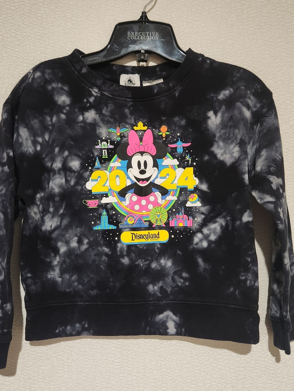 Walt Disney World 2024 Tie-Dye Pullover Sweatshirt Girls Size 7/8 Minnie Mouse